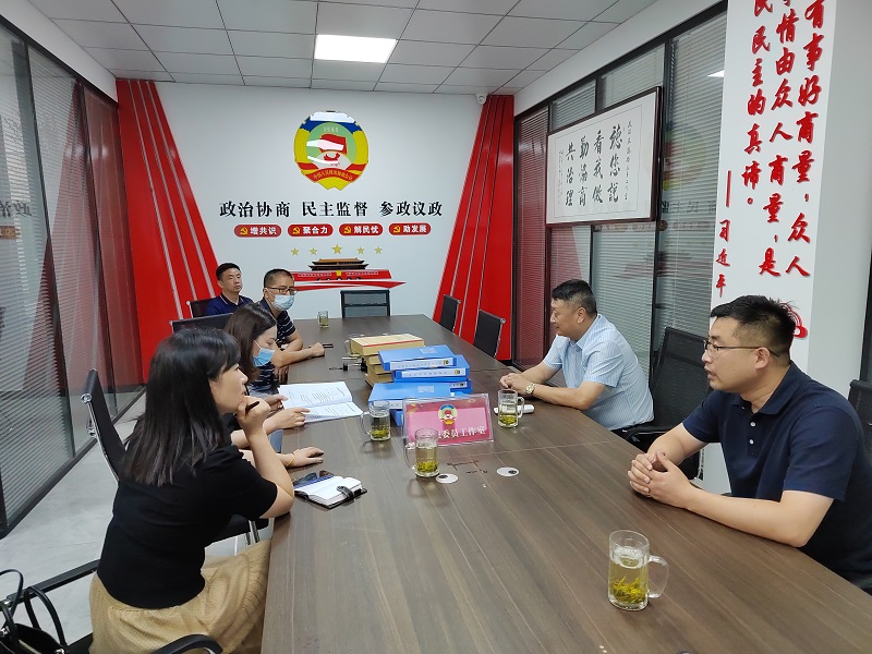 潜山市医药界委员工作室成员参观王满杰委员工作室